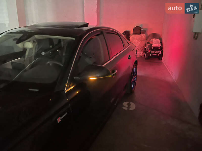 Седан Audi A6 2015 в Киеве