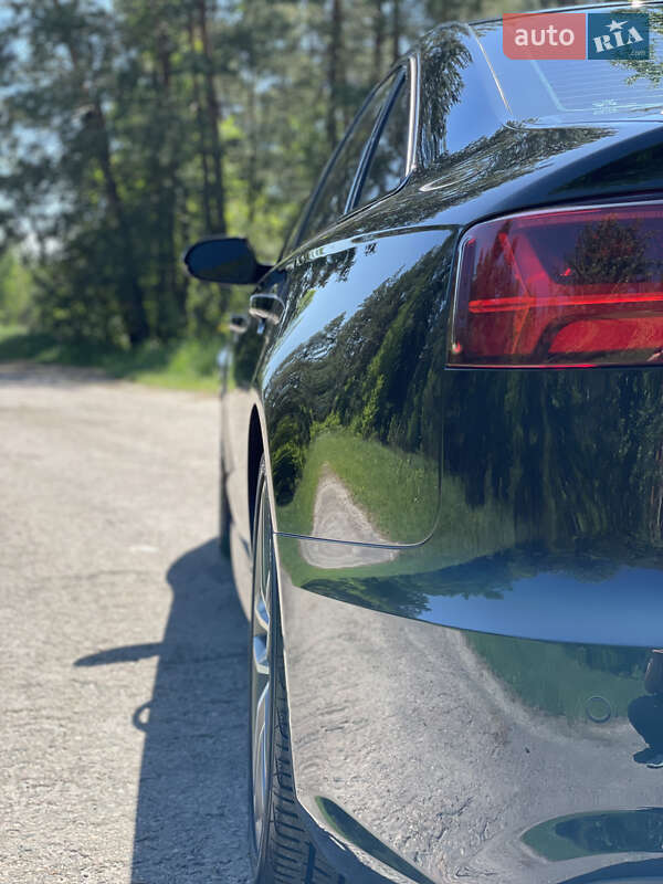 Седан Audi A6 2015 в Киеве