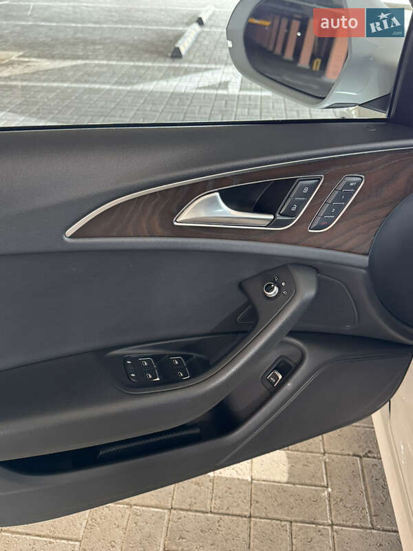 Седан Audi A6 2016 в Киеве