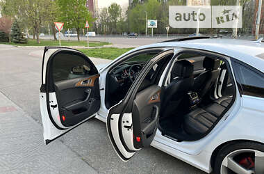 Седан Audi A6 2015 в 