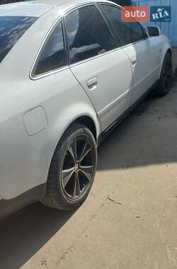 Седан Audi A6 2002 в 