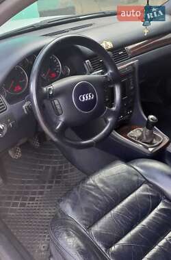 Седан Audi A6 2002 в 