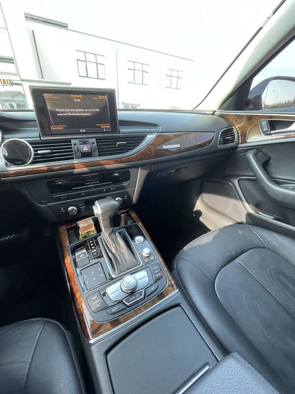 Седан Audi A6 2014 в Рівному
