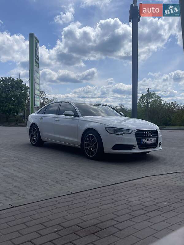 Седан Audi A6 2011 в Первомайске