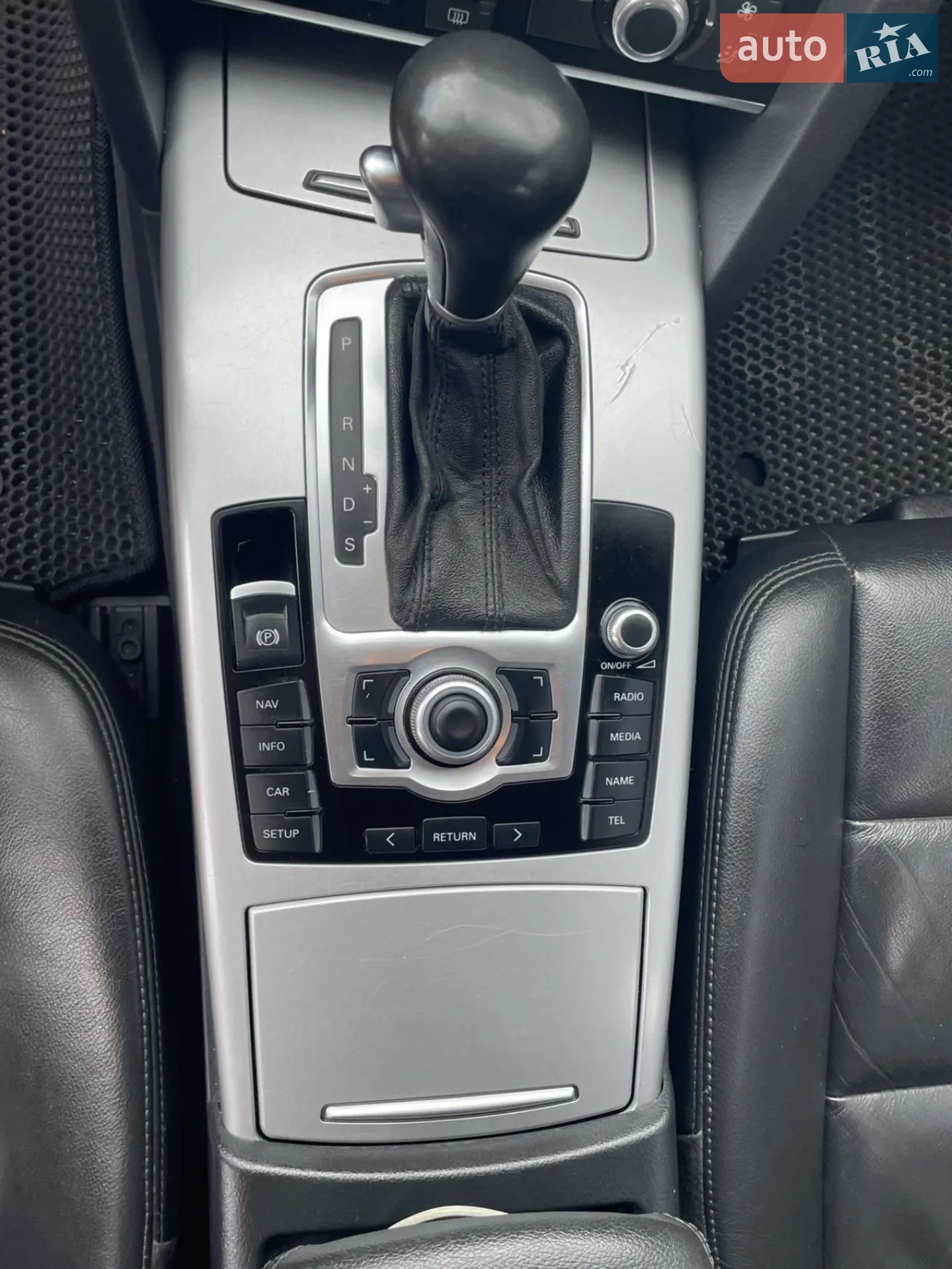 2010 Audi A6 - мініатюра 3