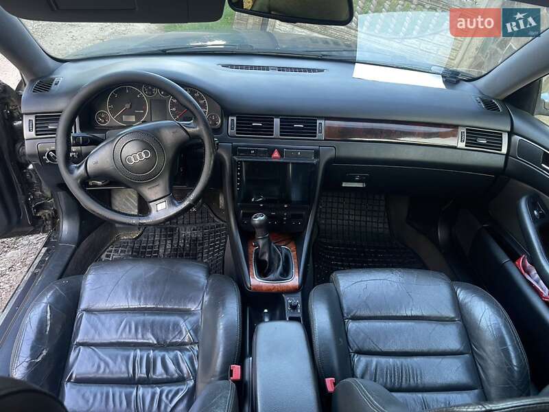 Универсал Audi A6 2000 в Глыбокой