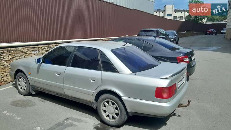 Седан Audi A6 1994 в Киеве