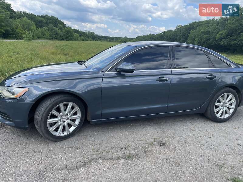 Седан Audi A6 2013 в Новомосковске