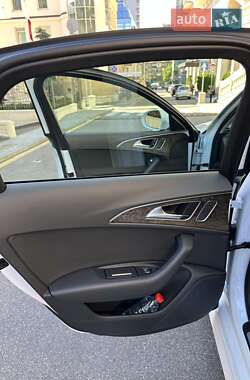 Седан Audi A6 2016 в 