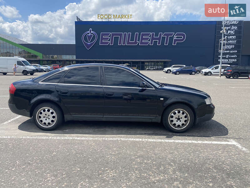 Седан Audi A6 2001 в Коростене