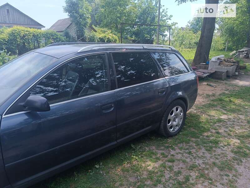 Универсал Audi A6 2002 в Корце