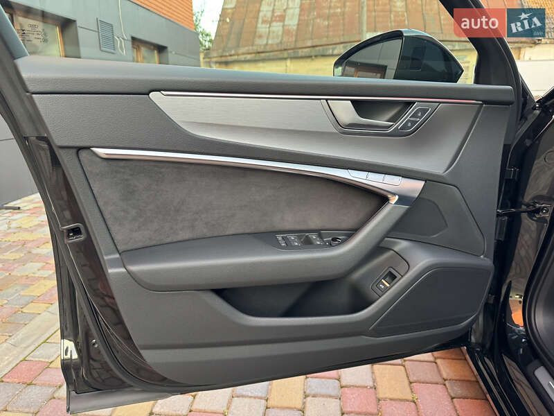 Седан Audi A6 2018 в Киеве