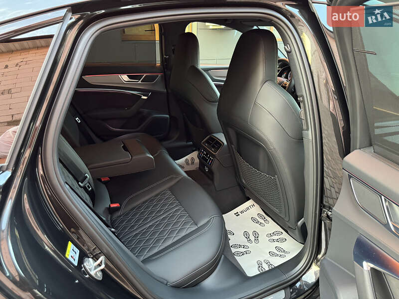 Седан Audi A6 2018 в Киеве