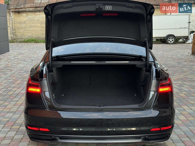 Седан Audi A6 2018 в Киеве