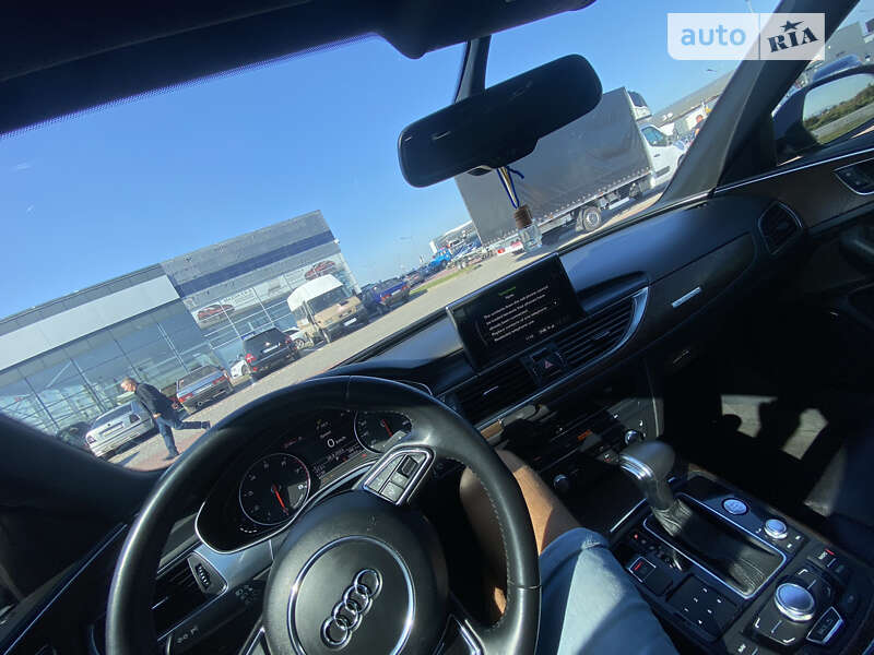 Седан Audi A6 2012 в Иршаве