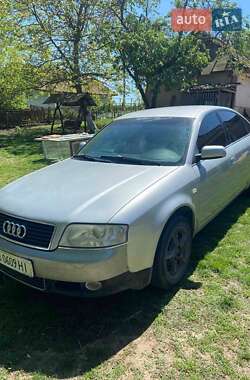 Седан Audi A6 2004 в 