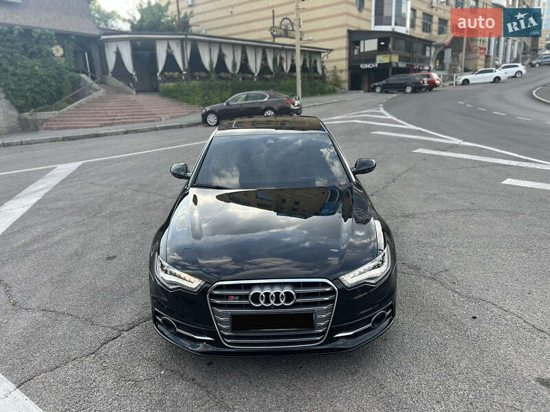 Седан Audi A6 2014 в Дніпрі