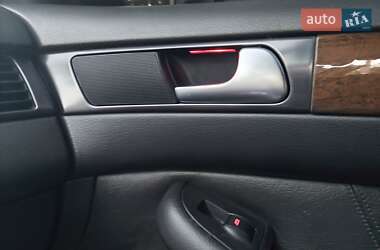 Седан Audi A6 2002 в 