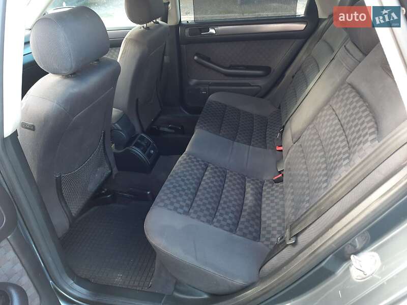 Универсал Audi A6 2003 в Хмельницком