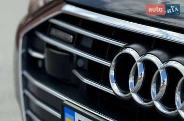Седан Audi A6 2018 в 