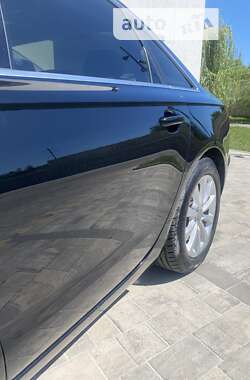 Седан Audi A6 2012 в 
