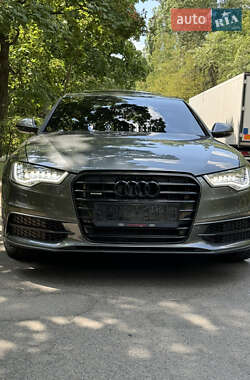 Седан Audi A6 2014 в 