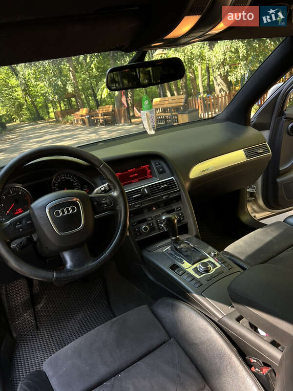 Универсал Audi A6 2005 в Новоднестровске