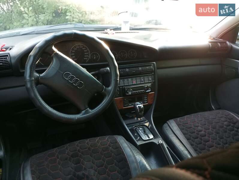 Седан Audi A6 1997 в Слов'янську