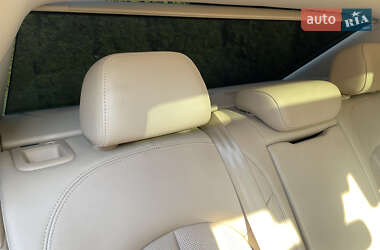 Седан Audi A6 2013 в 