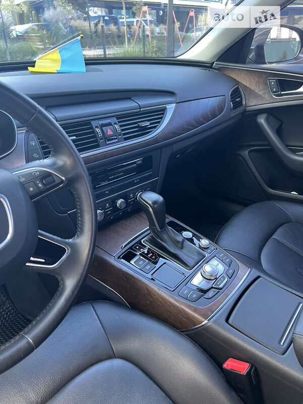 Седан Audi A6 2015 в Киеве