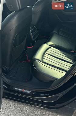Седан Audi A6 2012 в 