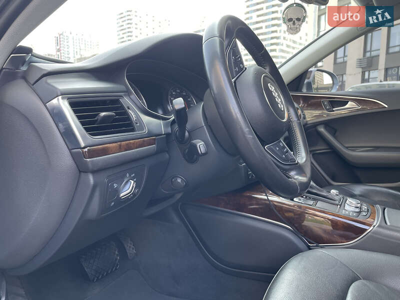 Седан Audi A6 2015 в Киеве