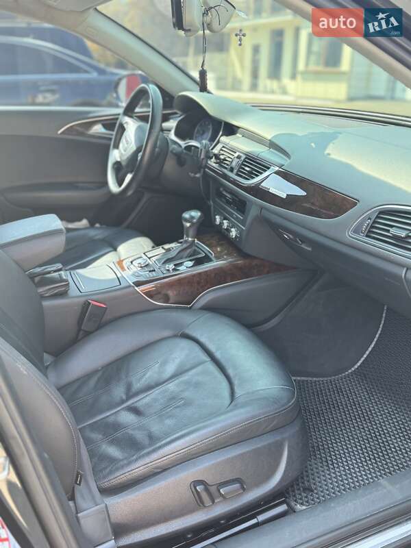 Седан Audi A6 2012 в Луцке