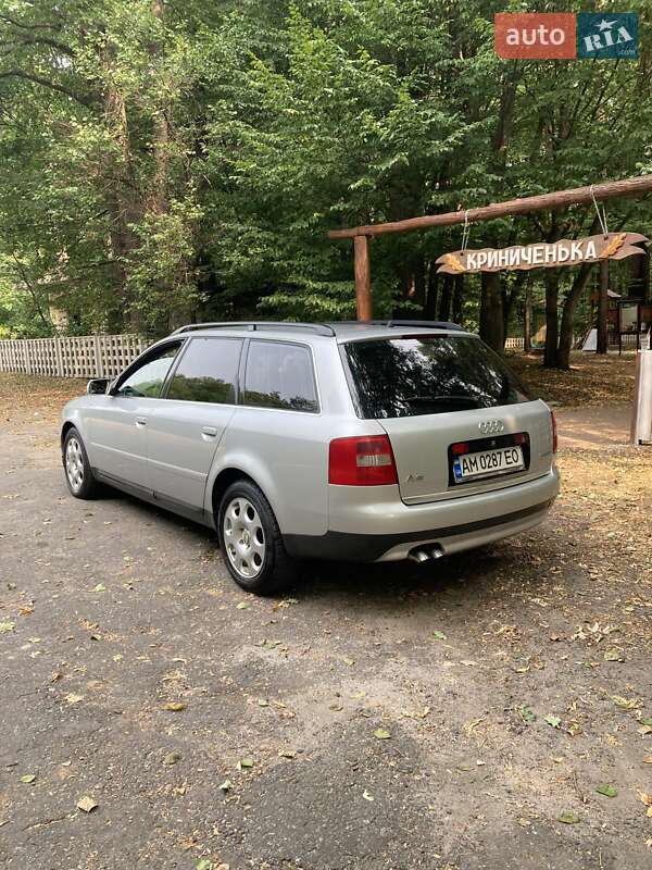 Универсал Audi A6 2002 в Радомышле