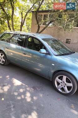 Универсал Audi A6 1998 в 