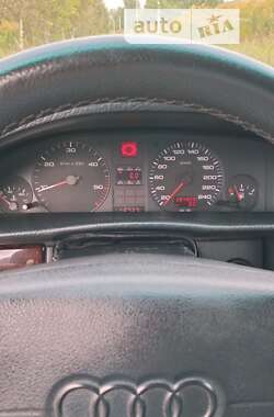 Универсал Audi A6 1995 в 