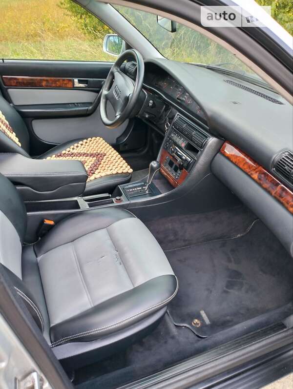 Универсал Audi A6 1995 в Ровно