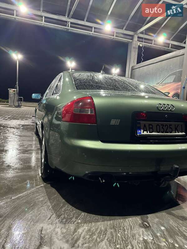 Седан Audi A6 2001 в Теплике