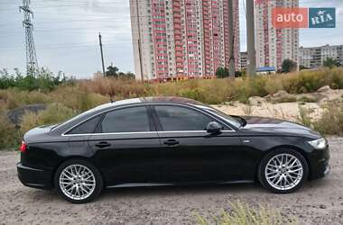 Седан Audi A6 2015 в 