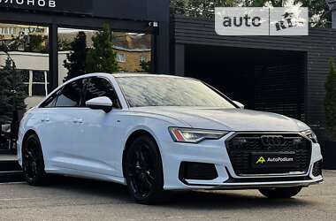 Седан Audi A6 2019 в 