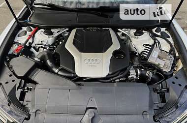 Седан Audi A6 2019 в 