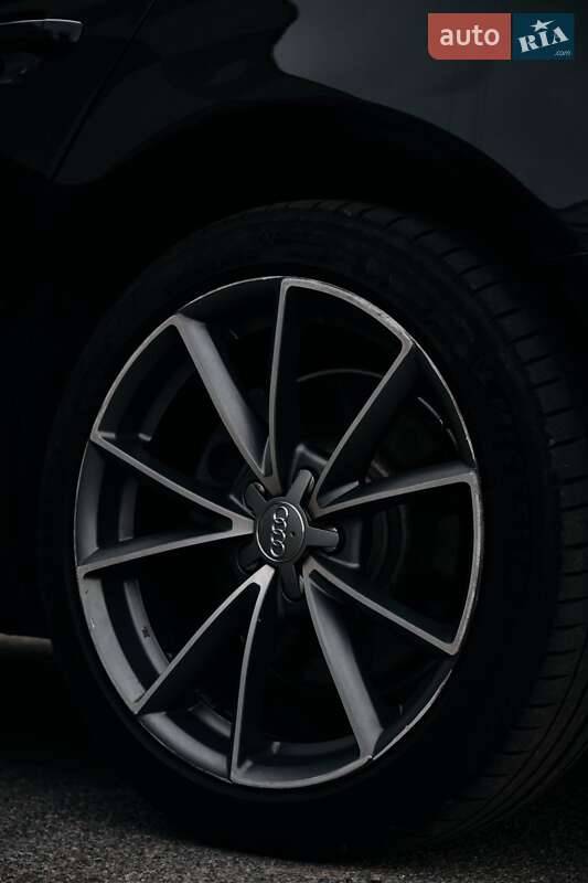 Седан Audi A6 2013 в Днепре