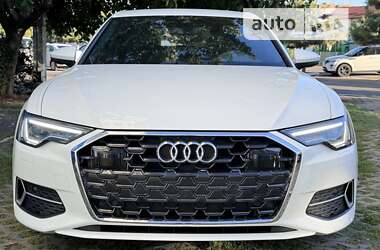 Седан Audi A6 2023 в Киеве