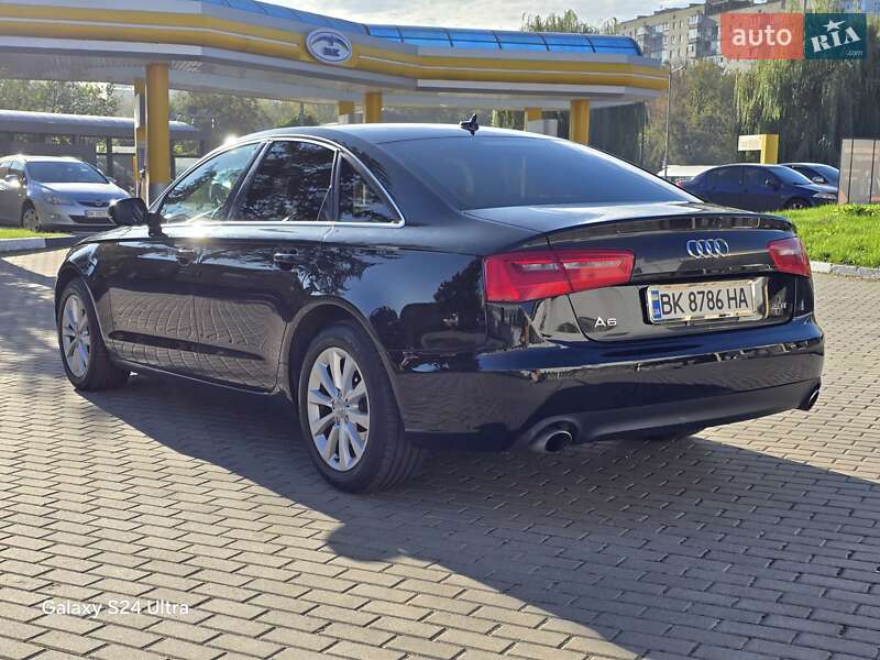 Седан Audi A6 2012 в Ровно
