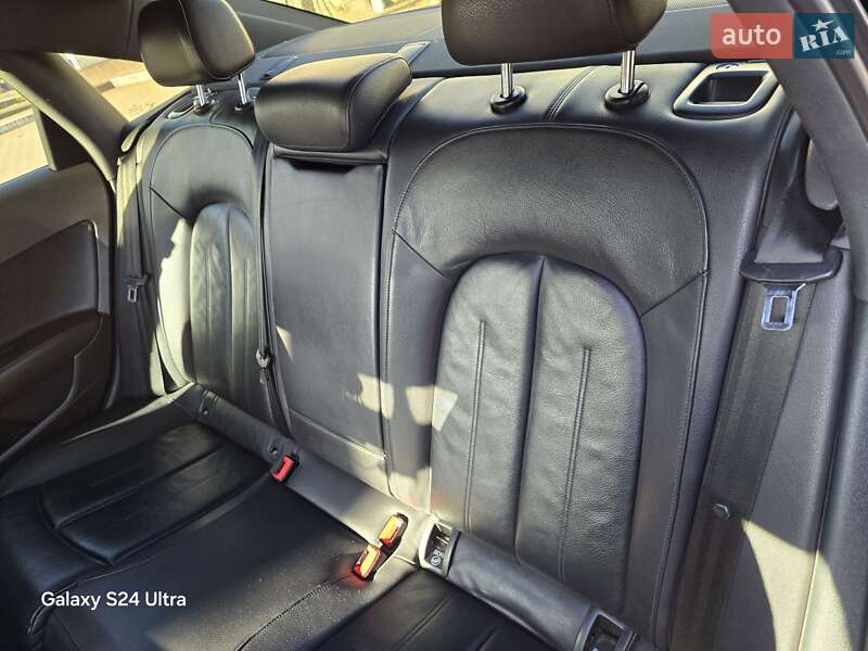 Седан Audi A6 2012 в Ровно