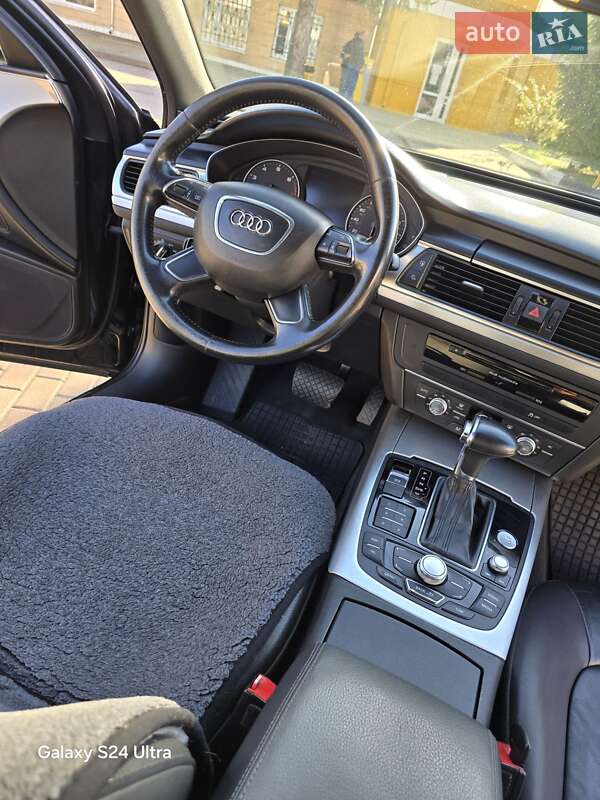 Седан Audi A6 2012 в Ровно