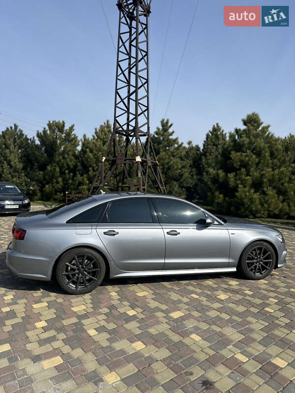 Седан Audi A6 2016 в Днепре