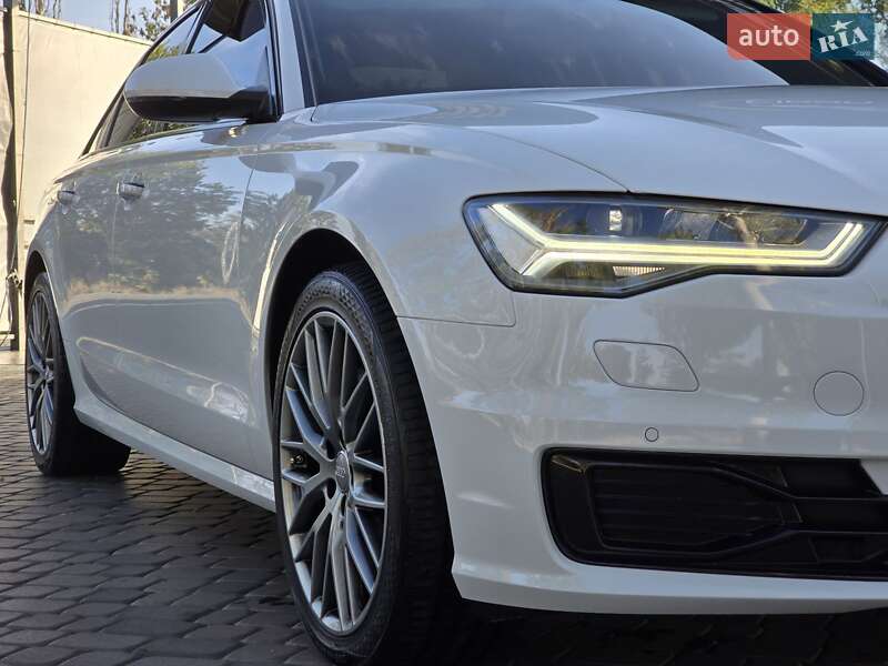 Седан Audi A6 2015 в Першотравенске