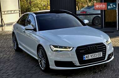 Седан Audi A6 2015 в 