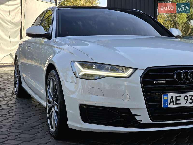 Седан Audi A6 2015 в Першотравенске